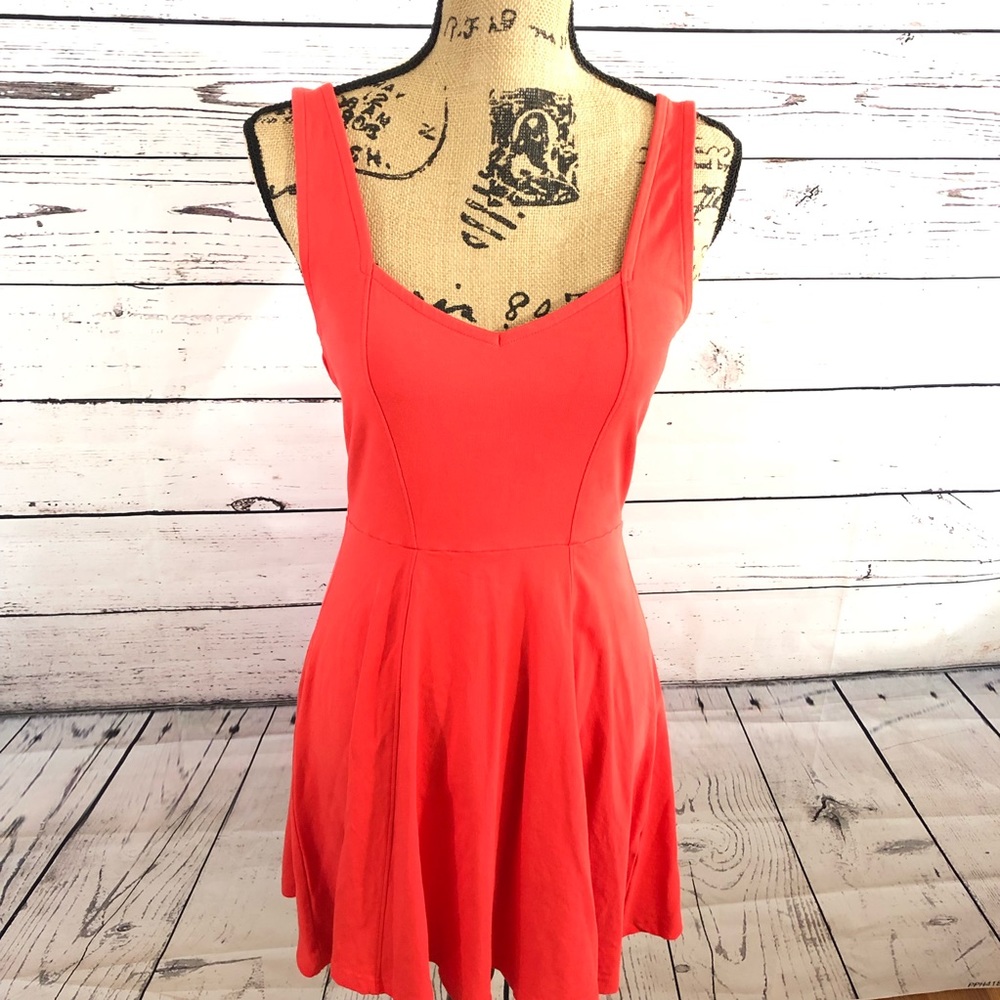 Express | Summer Dress Bundle - Picture 6 of 7